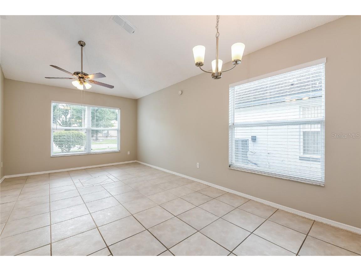 2600 Chatham Circle Kissimmee FL 34746 O6337564 image3