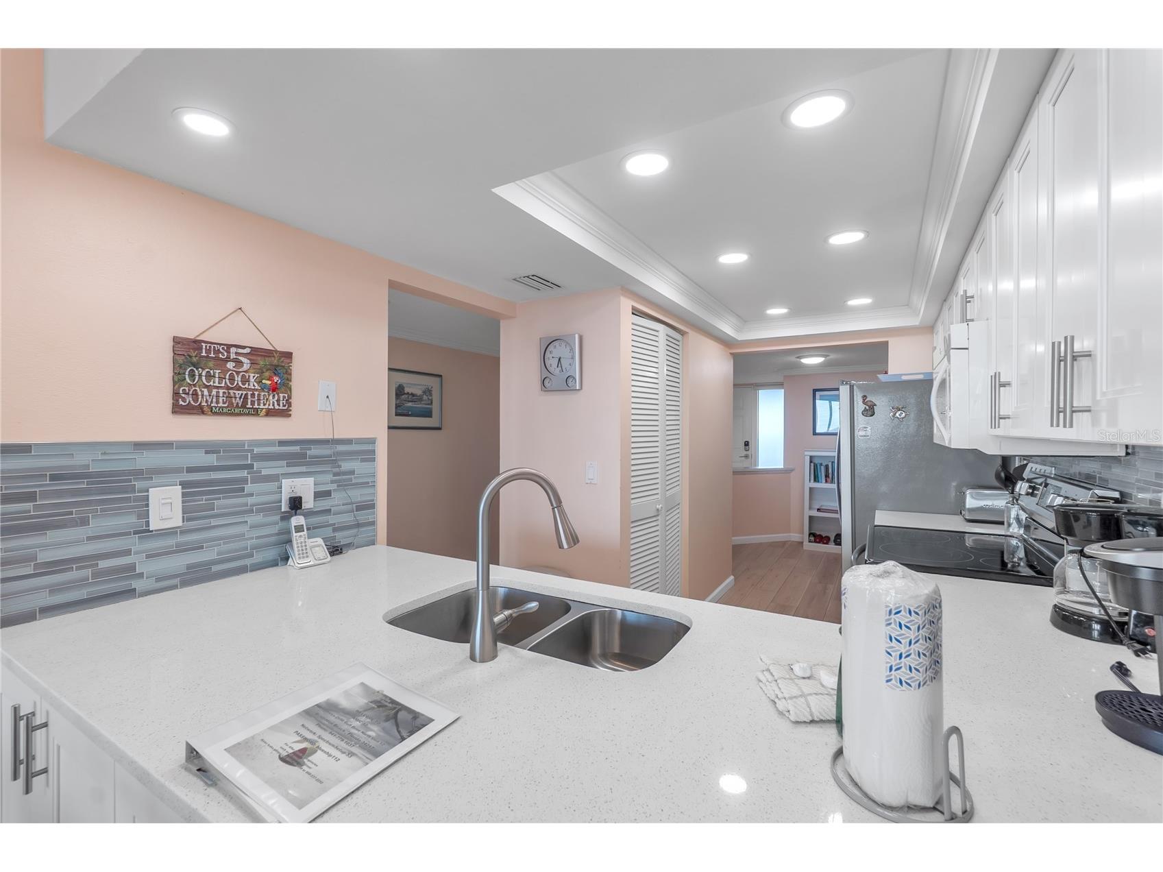 2600 Gulf Drive N #12 Bradenton Beach FL 34217 - GULF OF MEXICO A4697965 image17