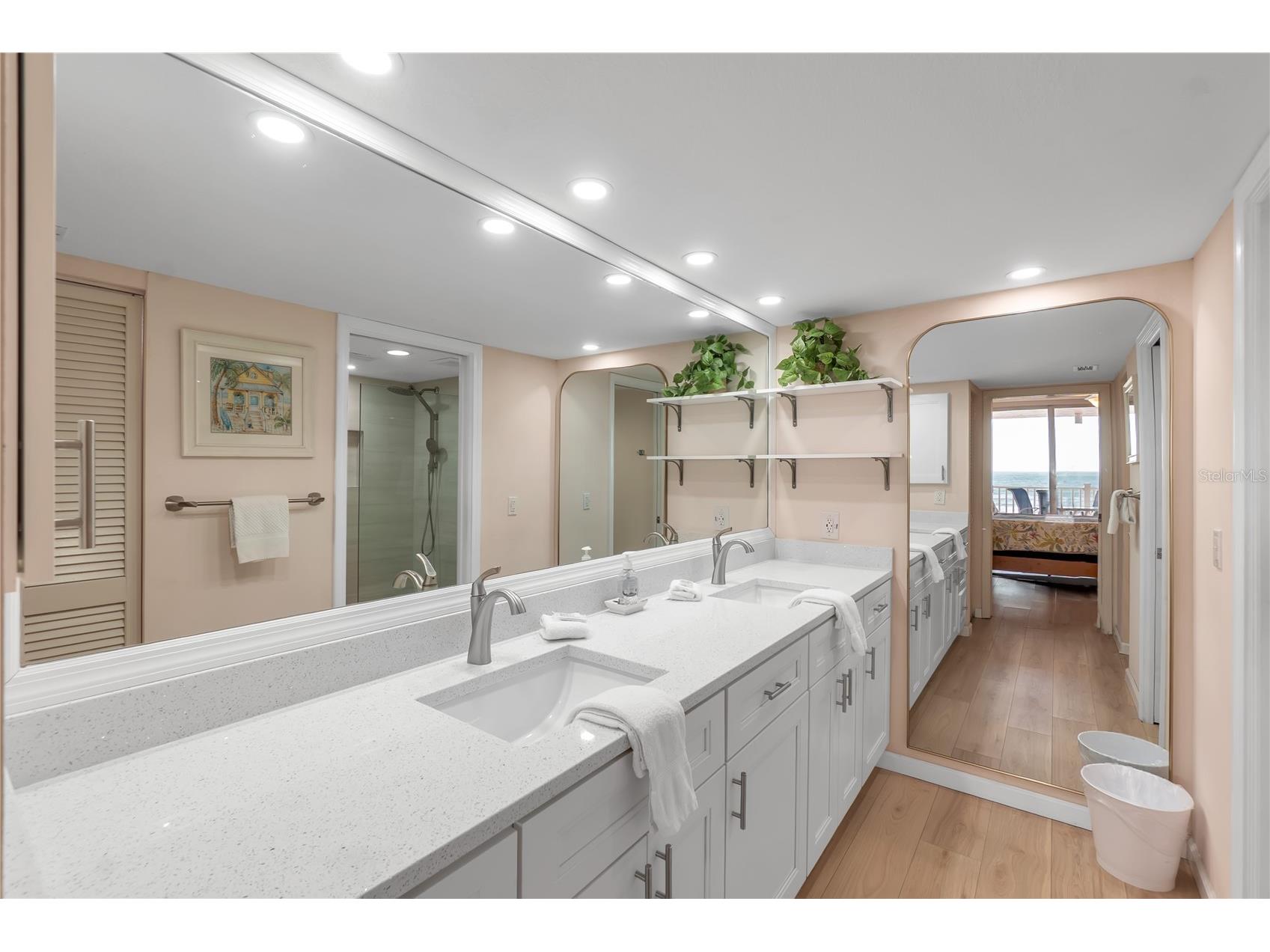 2600 Gulf Drive N #12 Bradenton Beach FL 34217 - GULF OF MEXICO A4697965 image23