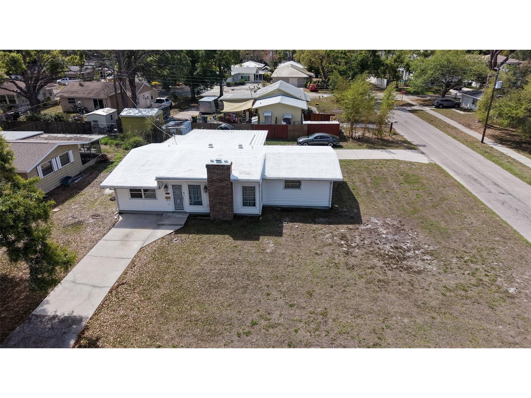 2600 Loma Linda Street Sarasota FL 34239 A4686114 image1