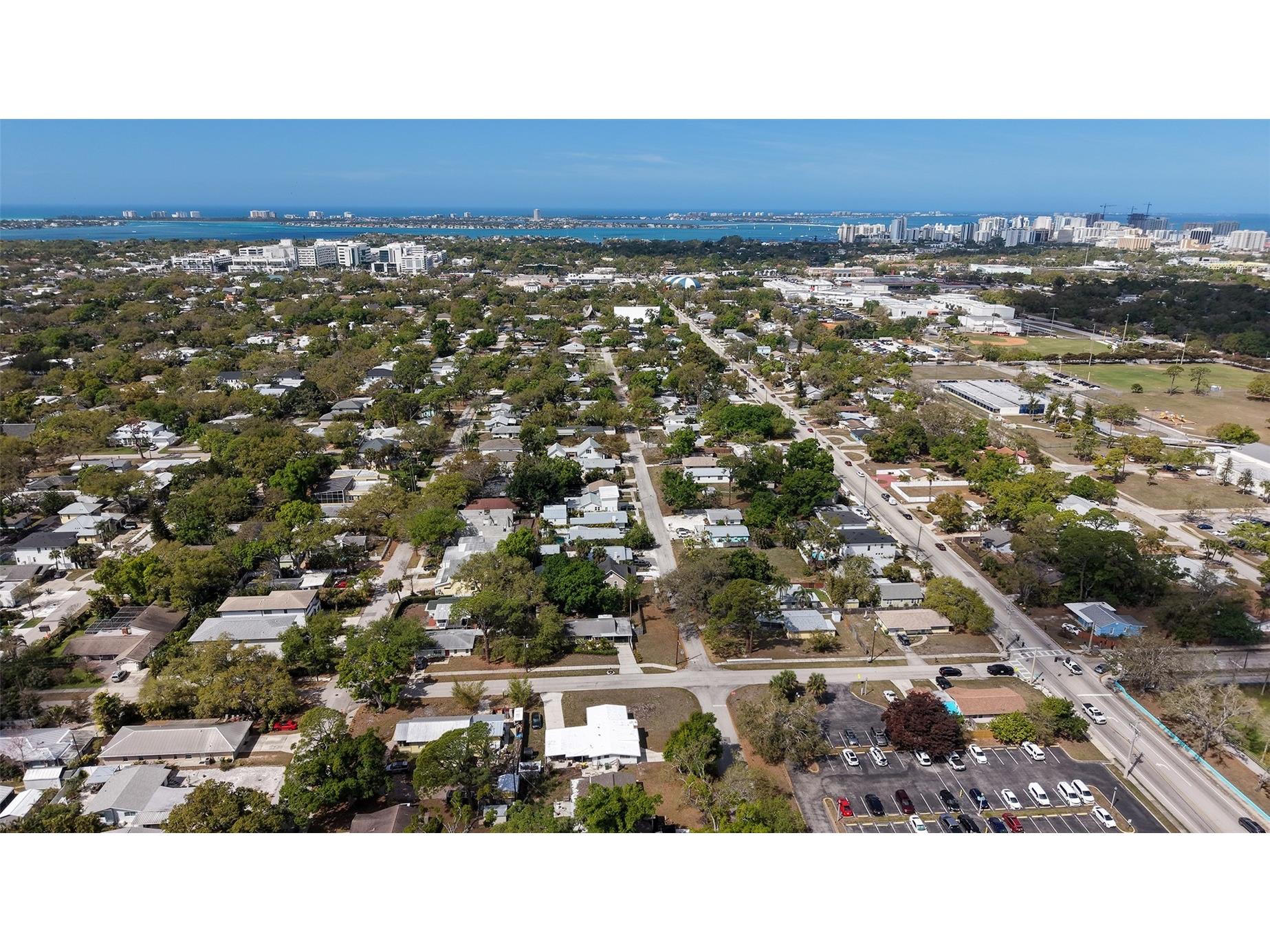 2600 Loma Linda Street Sarasota FL 34239 A4686437 image12