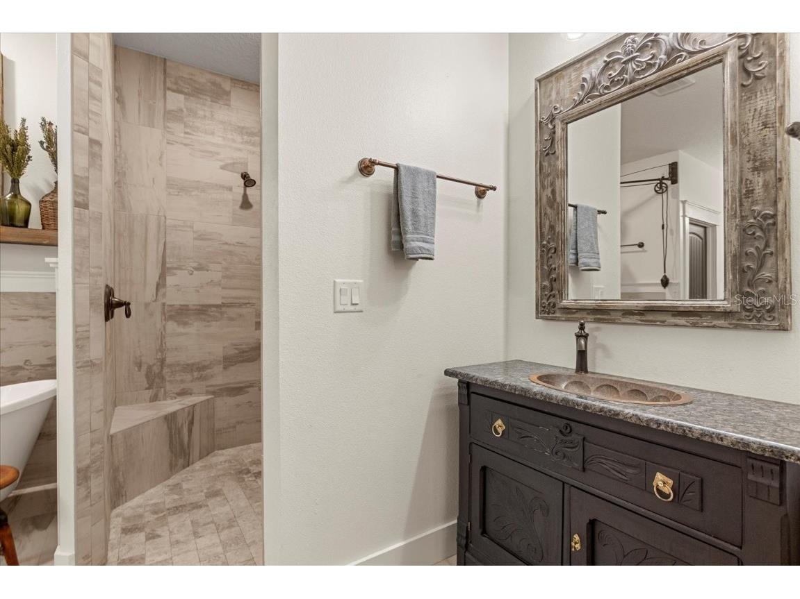 2600 Robie Ave Mount Dora FL 32757 G5093384 image20