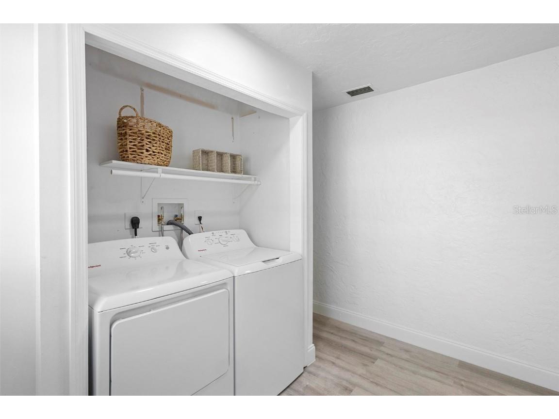 2600 S Crystal Lake Drive Orlando FL 32806 O6212911 image20