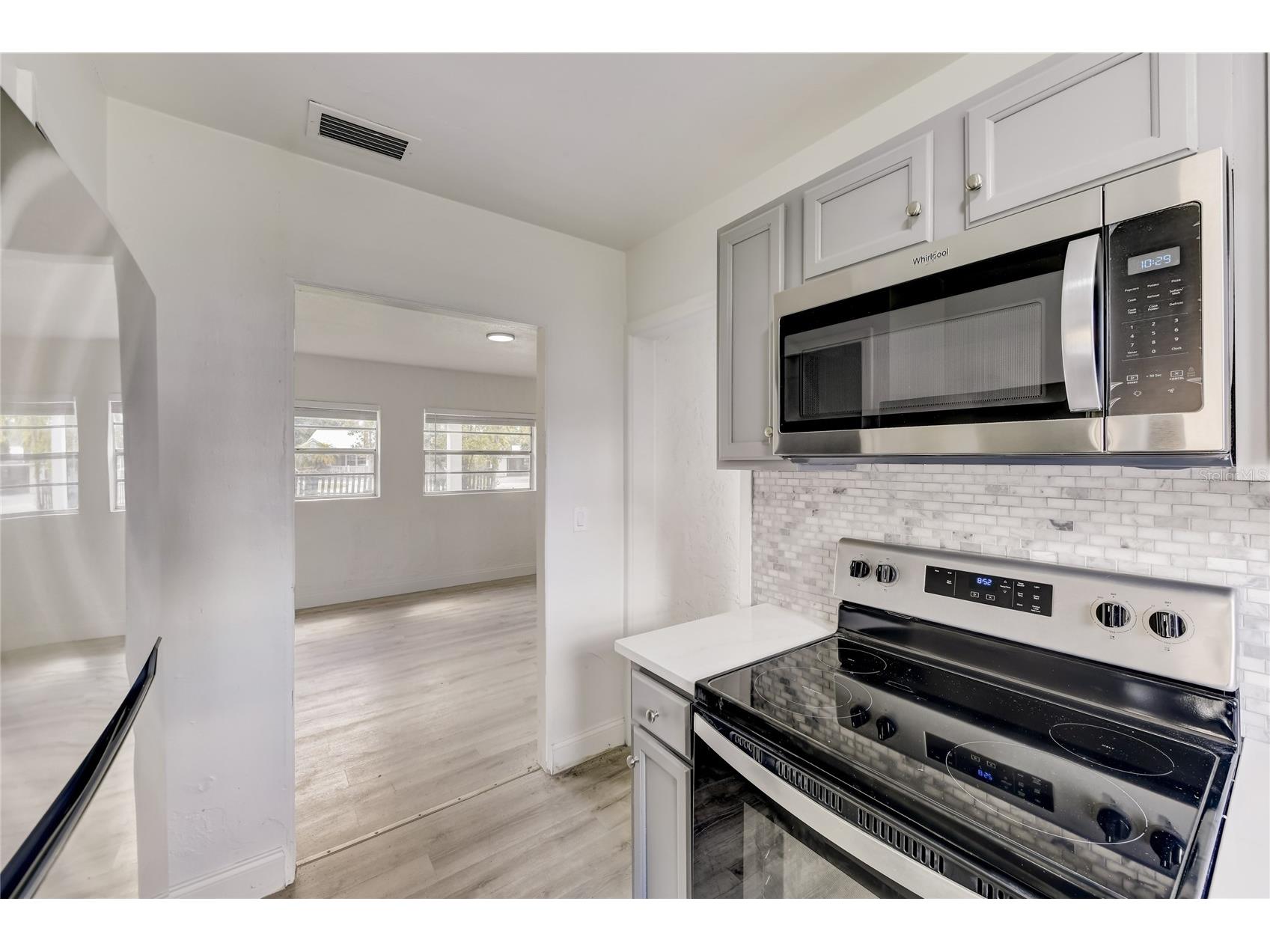 2600 S Crystal Lake Drive Orlando FL 32806 O6381679 image15