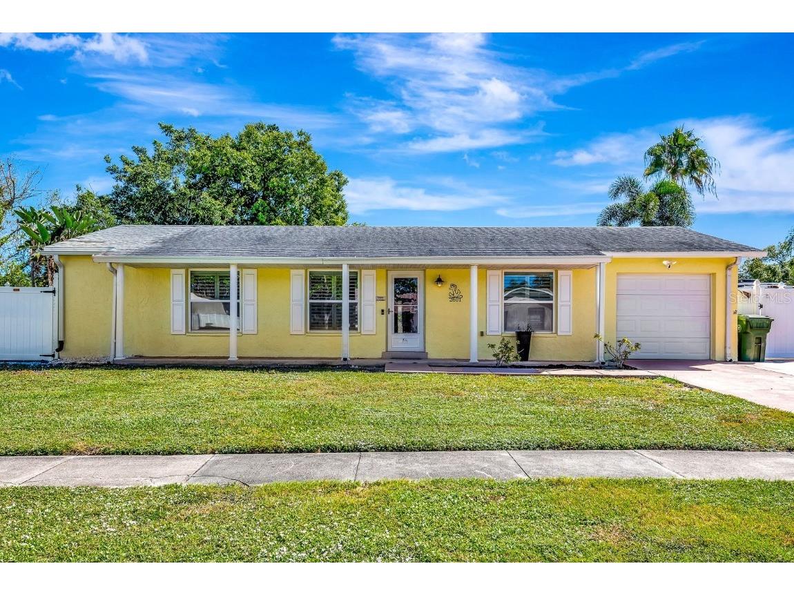 2601 39th Street W Bradenton FL 34205 A4669027 image1