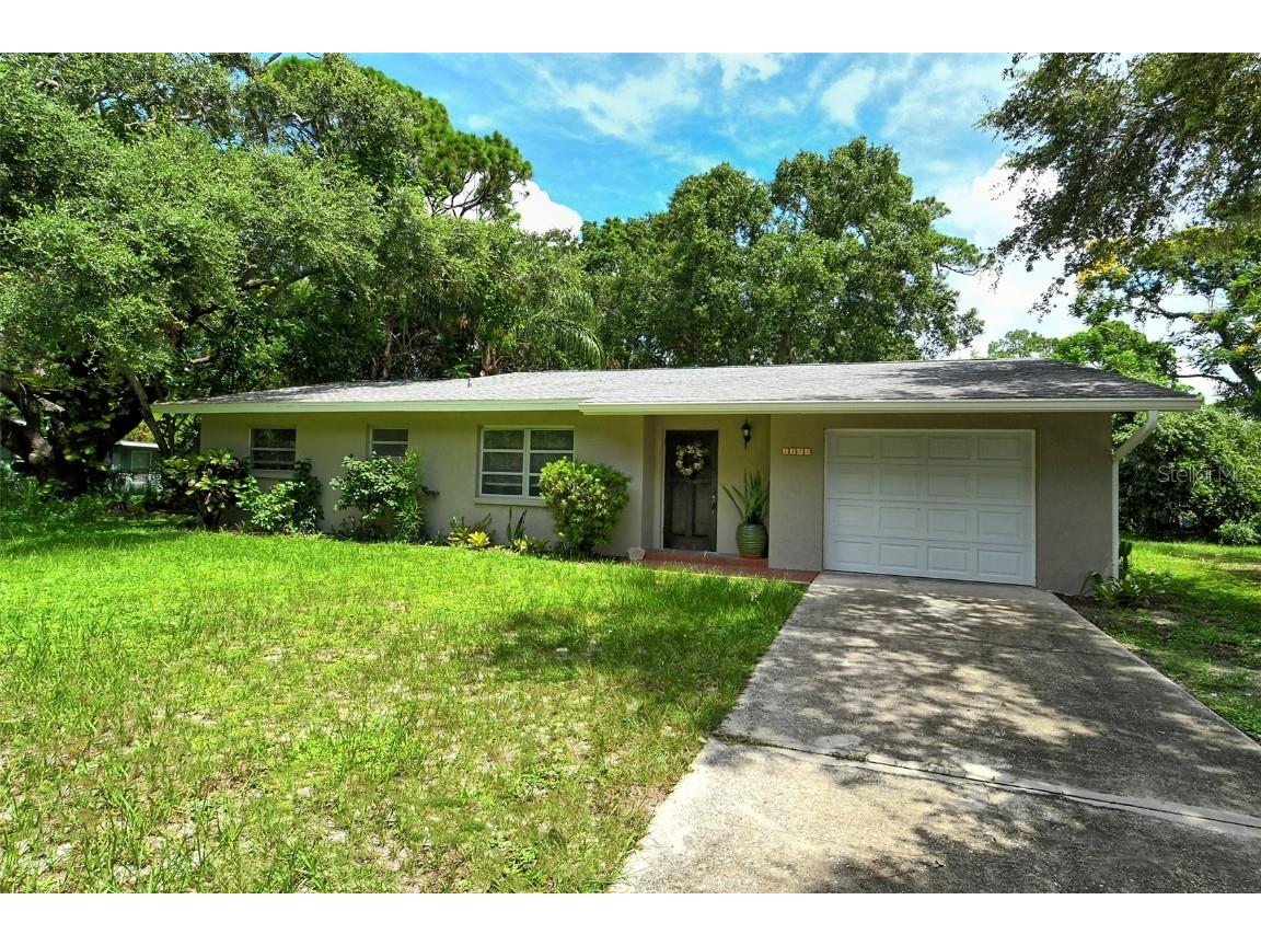 2601 Browning Street Sarasota FL 34237 A4619003 image1