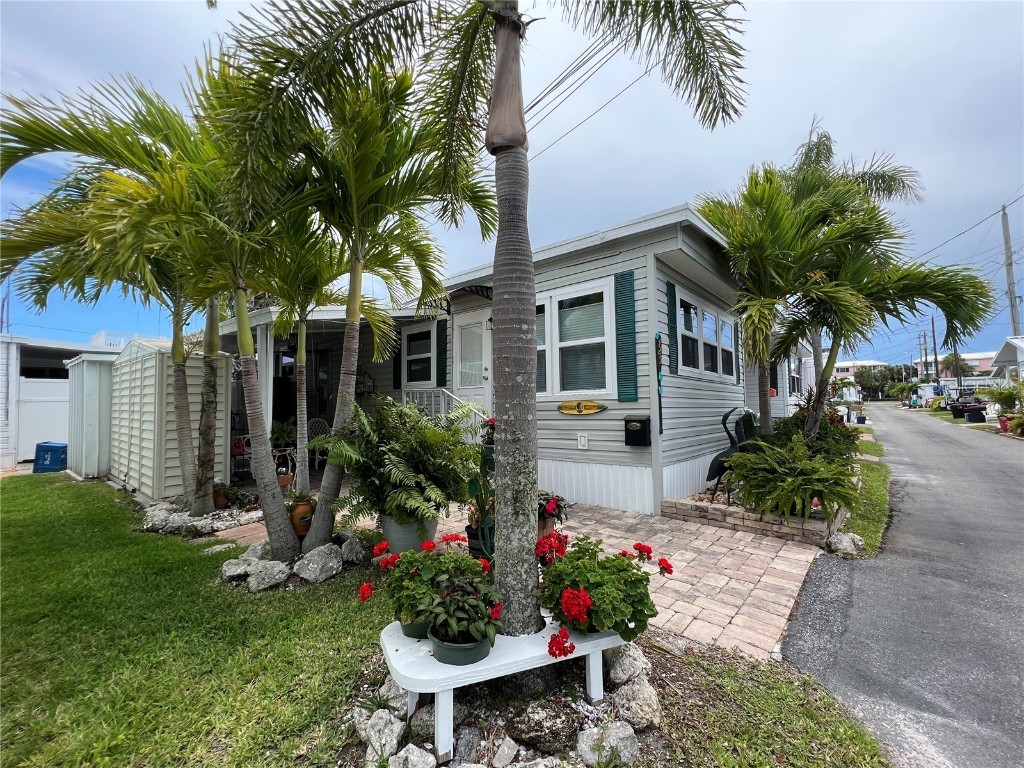 2601 Gulf Drive N #425 Bradenton Beach FL 34217 A4586414 image1