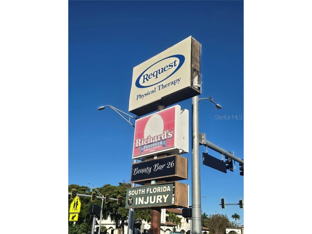 2601 Manatee Avenue W Bradenton FL 34205 TB8456833 image1