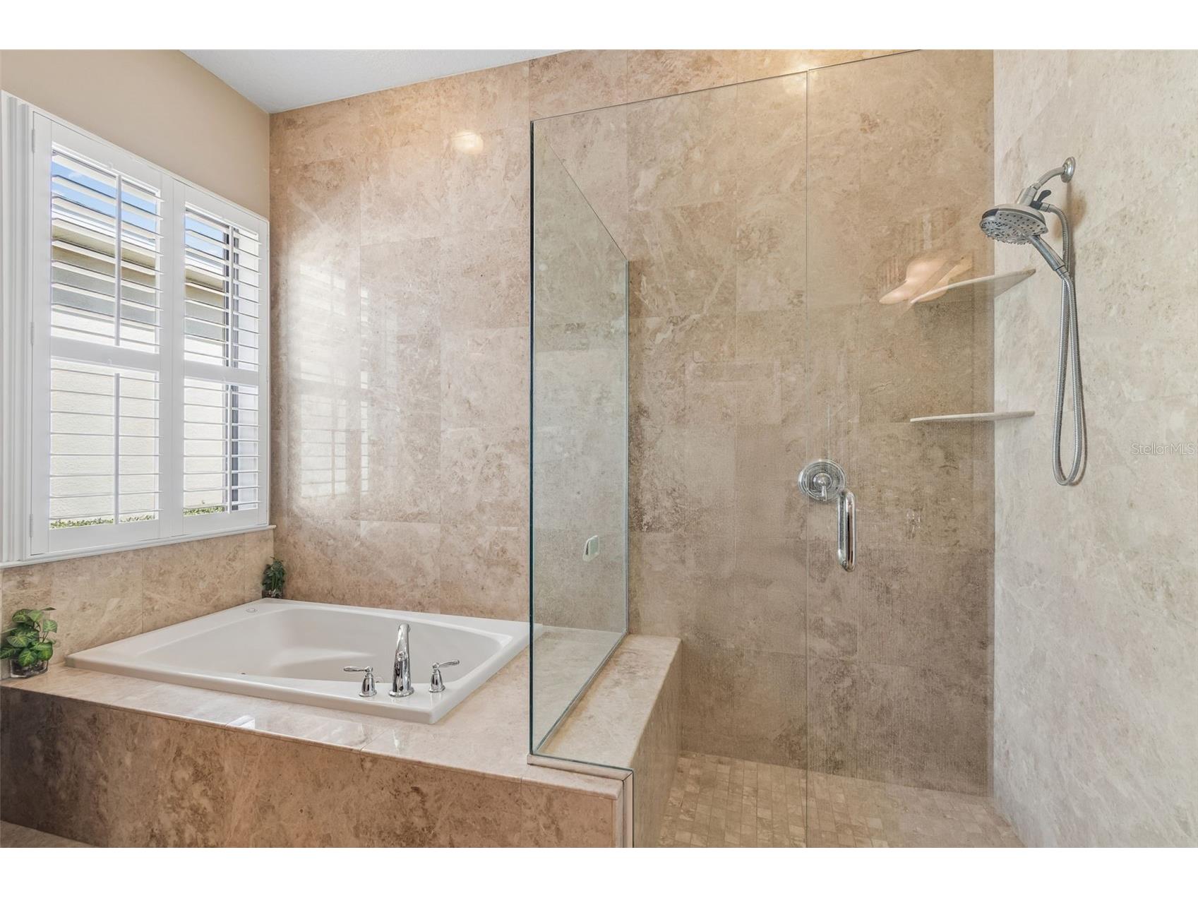 2601 Milford Berry Lane Tampa FL 33618 TB8485172 image26