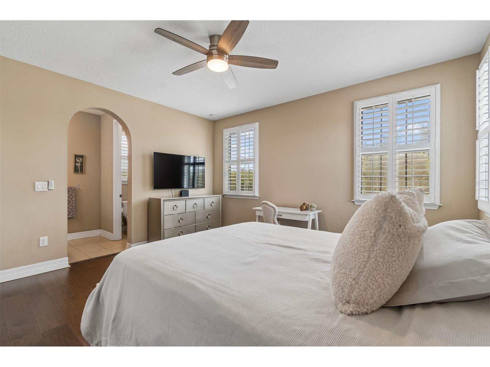 2601 Milford Berry Lane Tampa FL 33618 TB8485172 image36