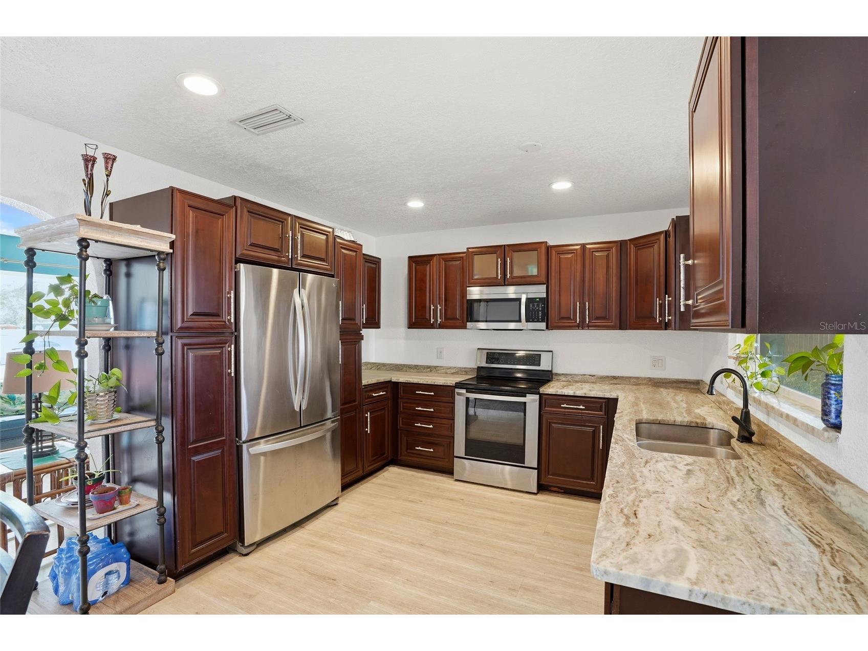 2601 Oakwood Drive Largo FL 33771 TB8474894 image9