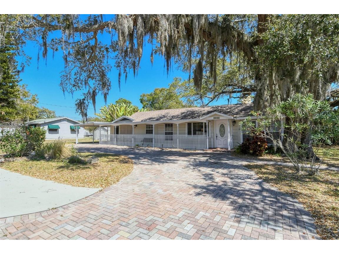 2601 Ringling Boulevard Sarasota FL 34237 A4527051 image1