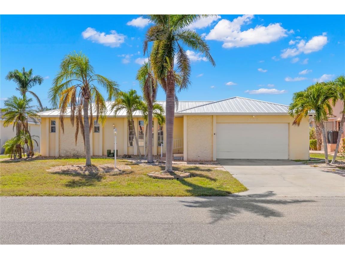 2601 Rio Tiber Dr Punta Gorda FL 33950 T3430733 image1