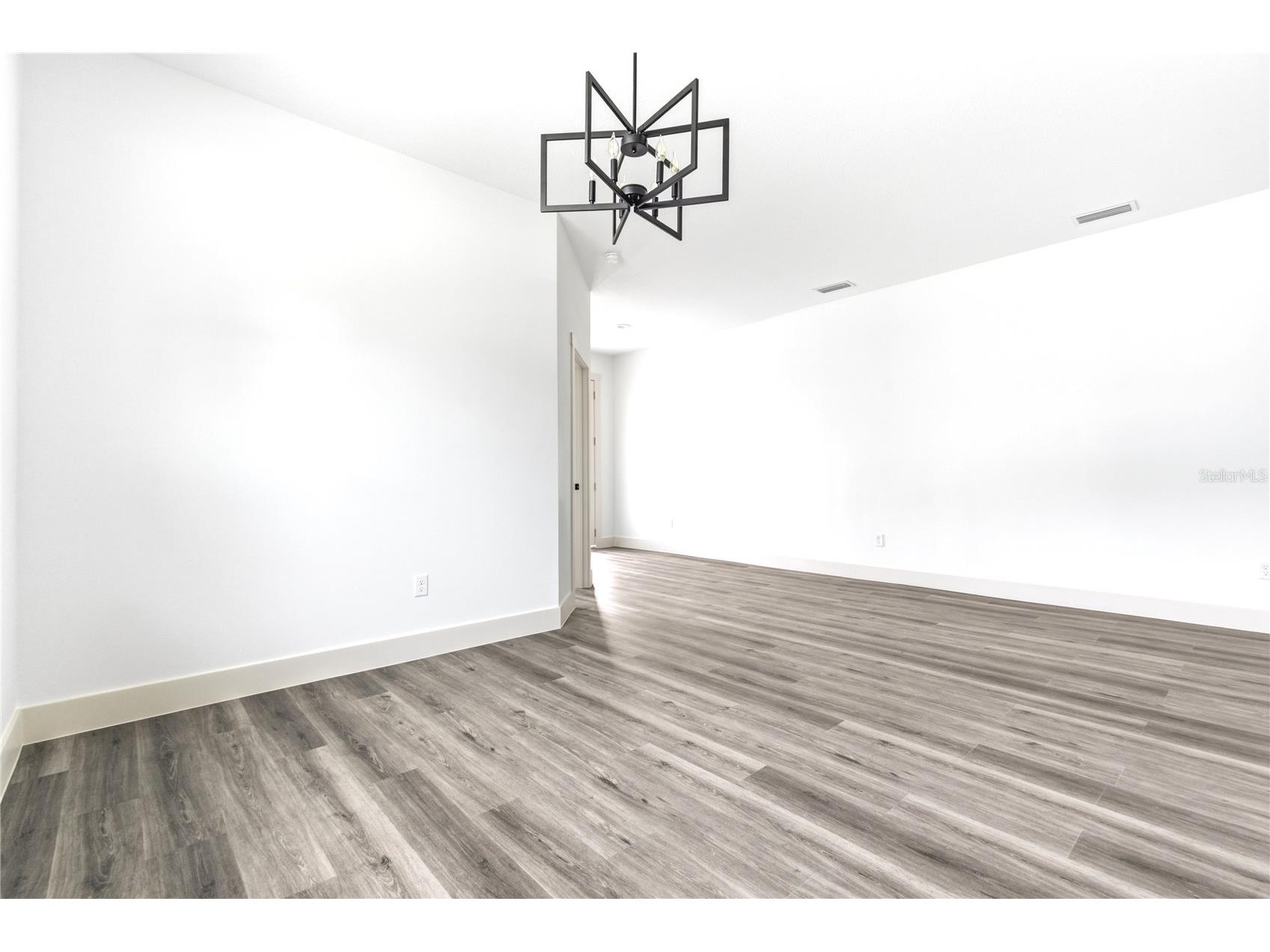 2605 S 70th Street Tampa FL 33619 TB8496940 image11