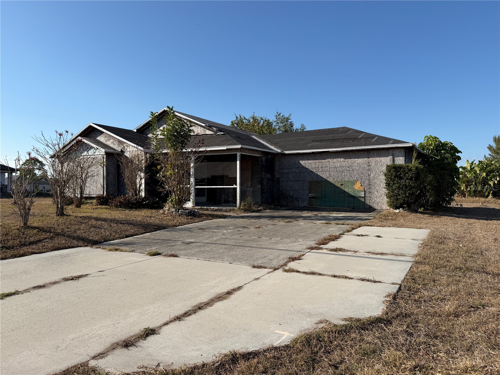2601 Van Buren Parkway Cape Coral FL 33993 V4947702 image1