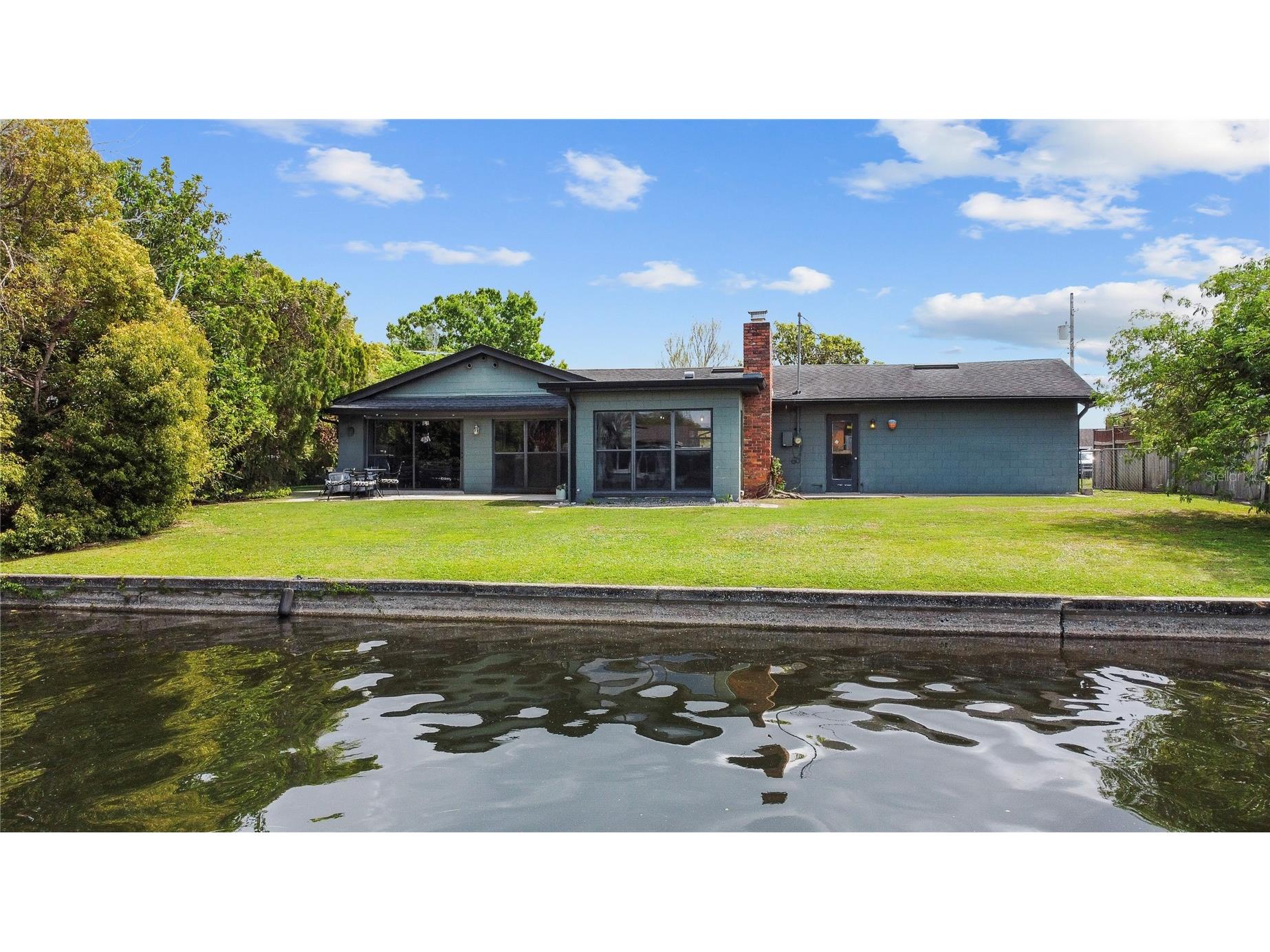 2601 Windward Court Orlando FL 32805 - CANAL TO CLEAR LAKE O6398195 image4