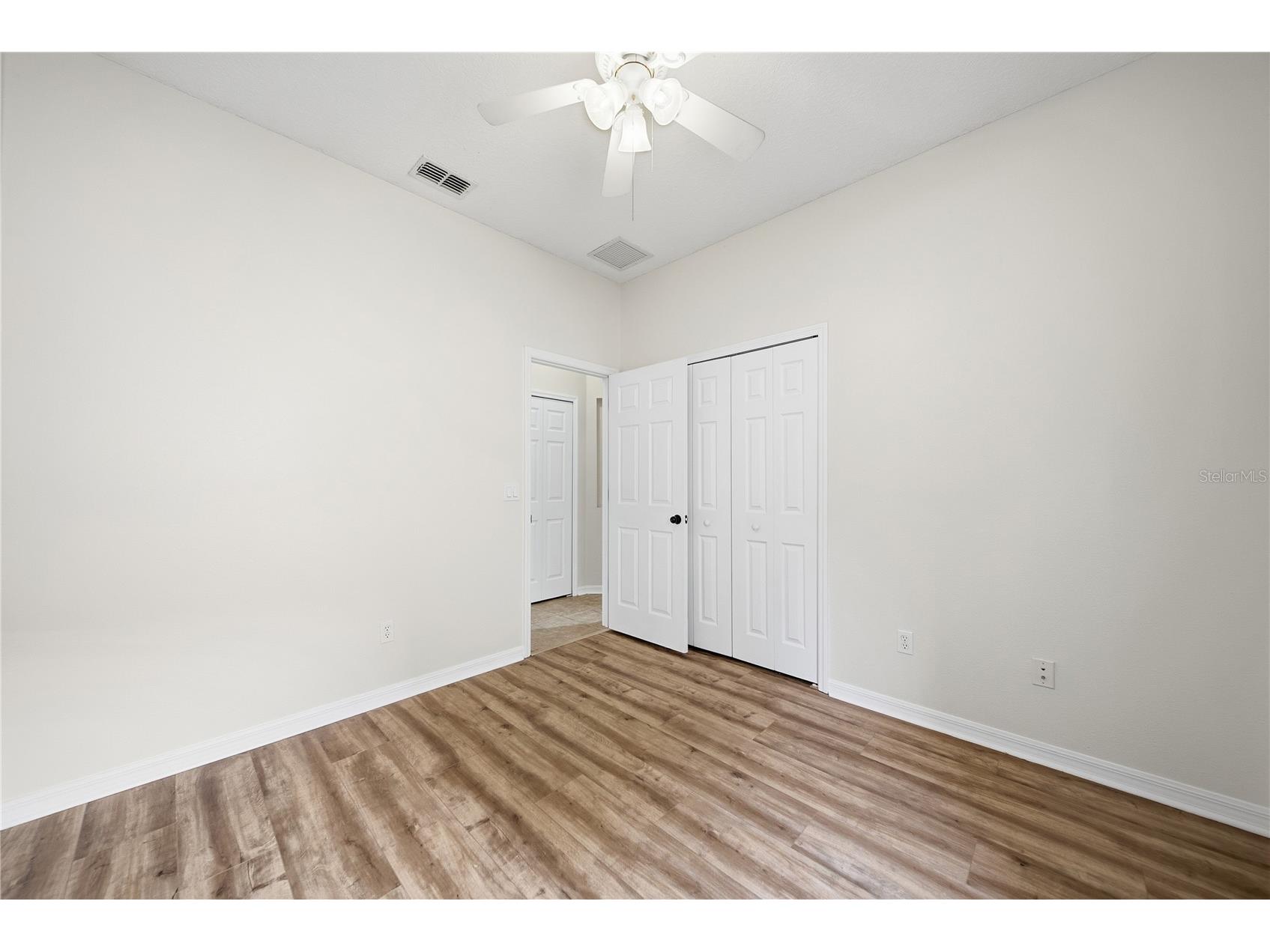 26016 Singing Lark Court Leesburg FL 34748 TB8461364 image17