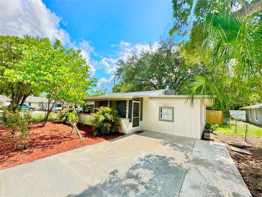 2603 6th Street Court E Bradenton FL 34208 A4578085 image1
