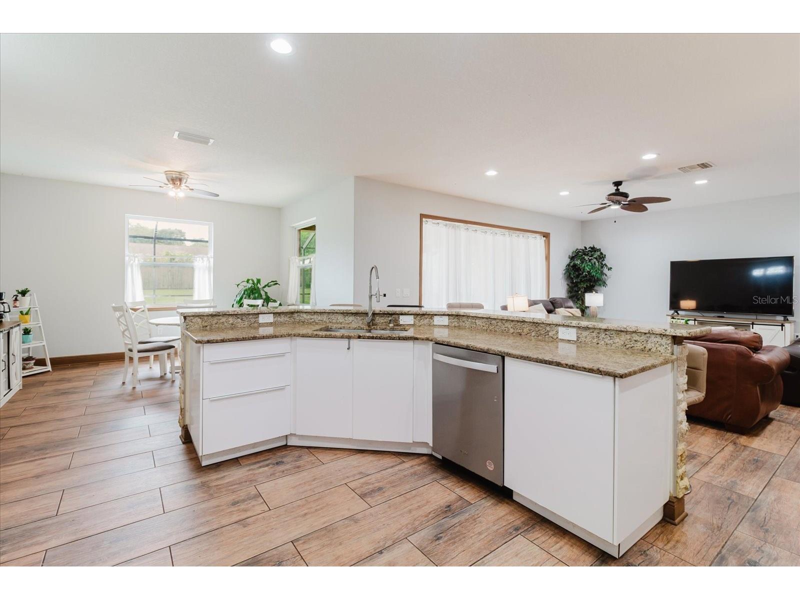 2603 Bismark Drive Valrico FL 33596 TB8496698 image24