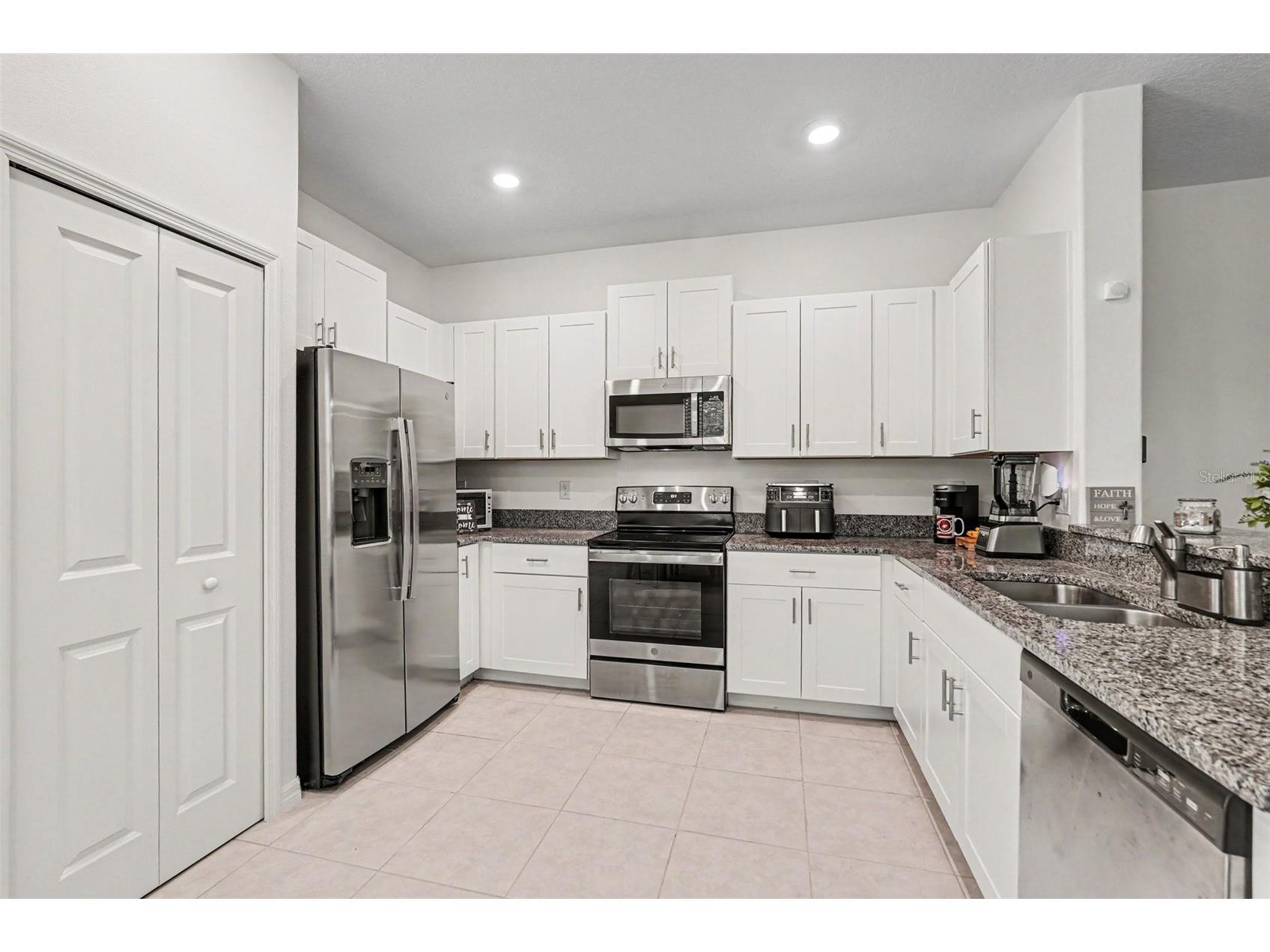 2603 Charlan Court Holiday FL 34690 TB8508236 image10