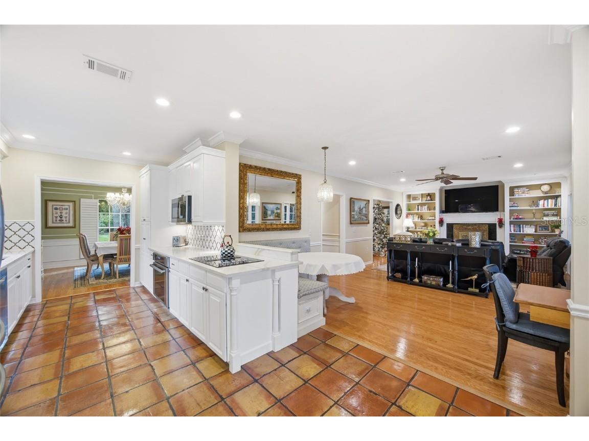 2603 Cozumel Drive Tampa FL 33618 TB8458101 image12