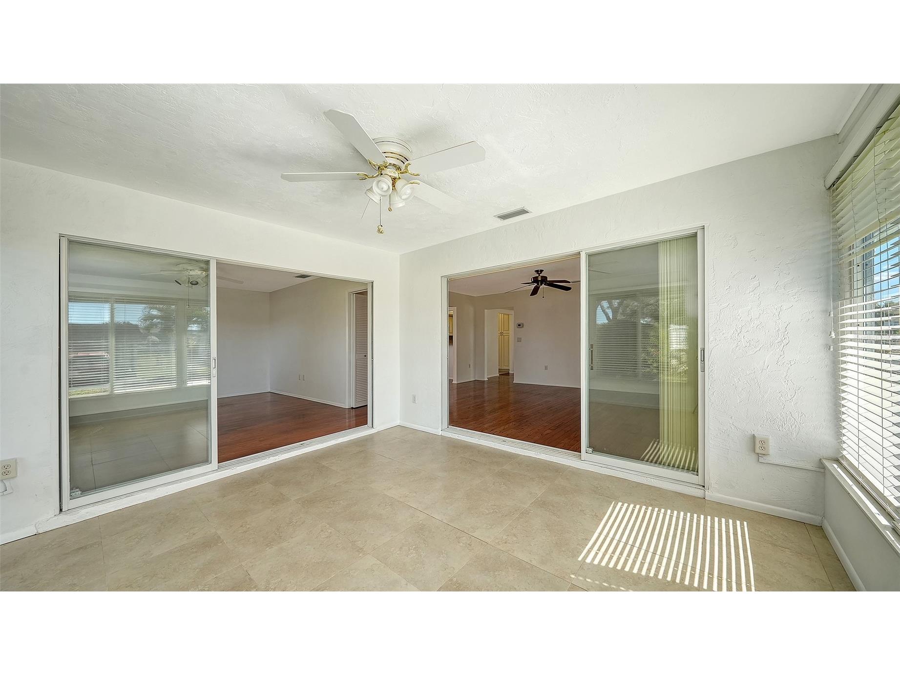 2603 Riverbluff Parkway #V141 Sarasota FL 34231 A4683240 image17