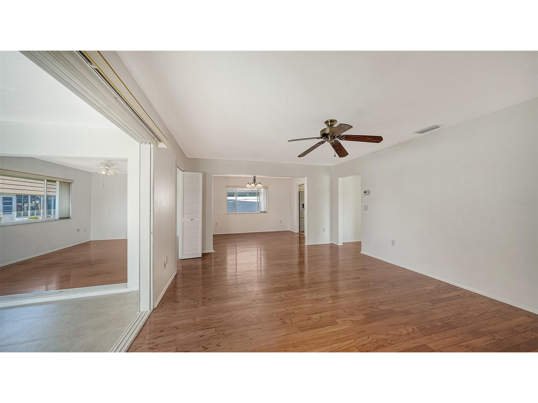 2603 Riverbluff Parkway #V141 Sarasota FL 34231 A4683240 image8