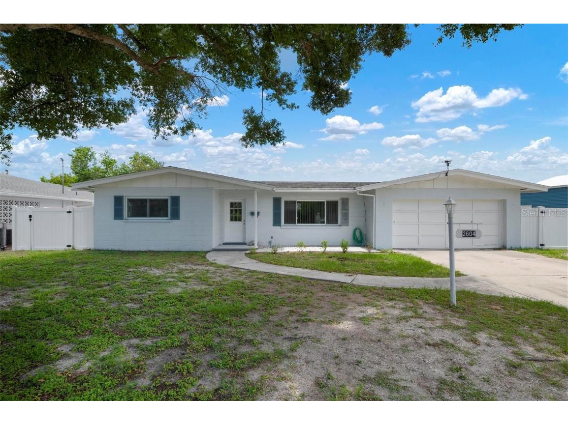2604 27th Avenue Drive W Bradenton FL 34205 A4616205 image1
