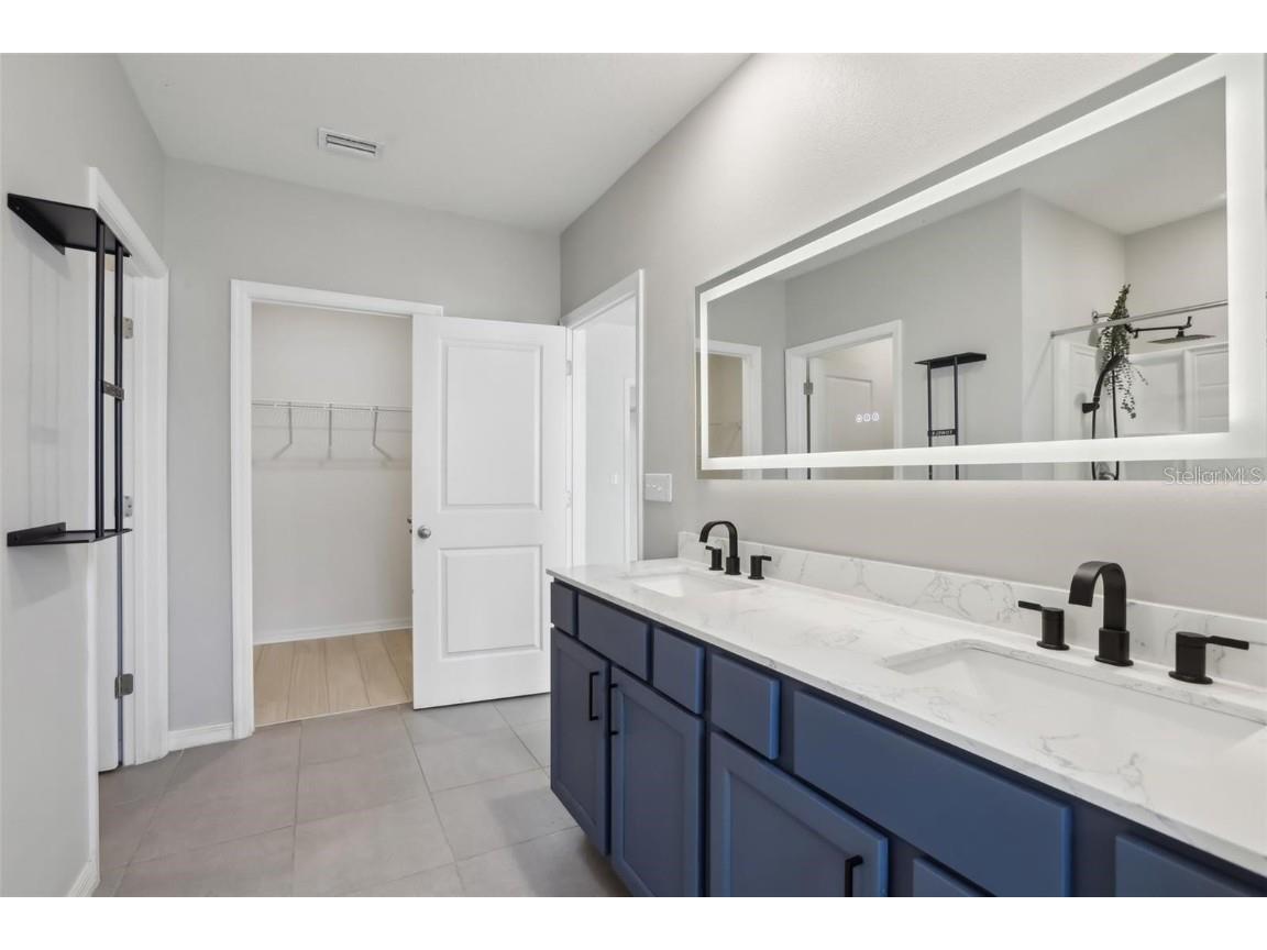 2604 Knight Island Drive Brandon FL 33511 TB8448268 image16