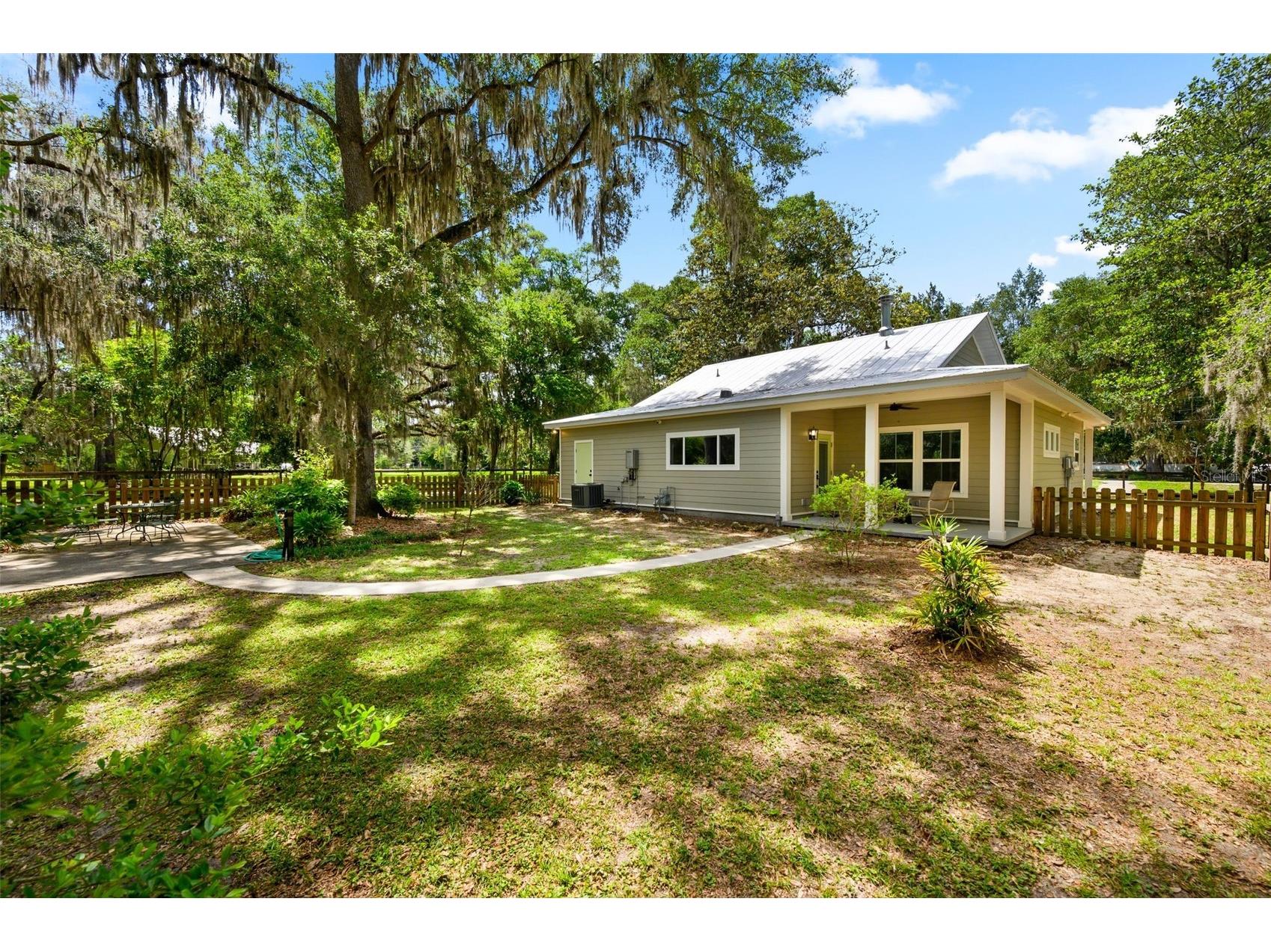 2604 * NW 31st Avenue Gainesville FL 32605 GC540869 image66