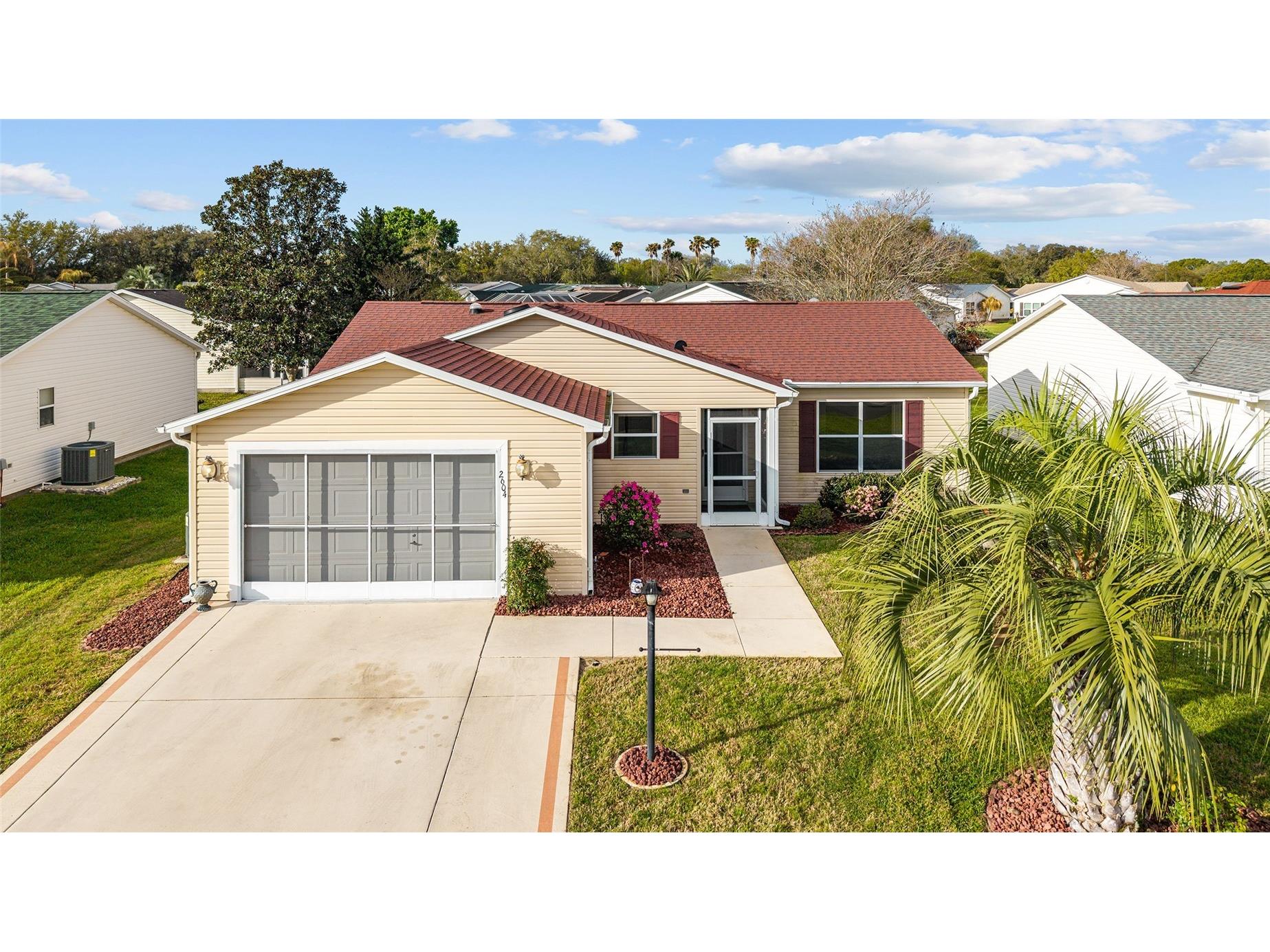 2604 Privada Drive The Villages FL 32162 OM720773 image1