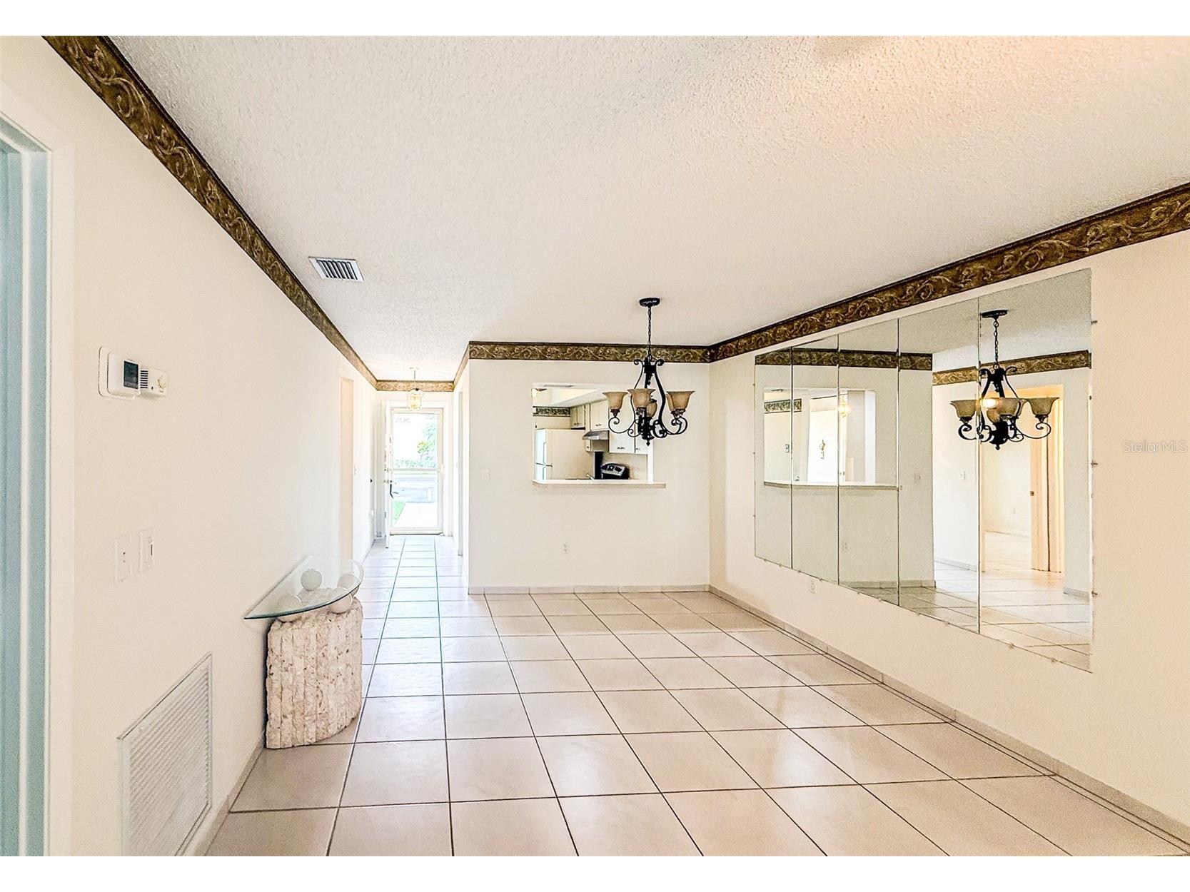 2604 Woodgate Lane #J6 Sarasota FL 34231 A4698908 image5