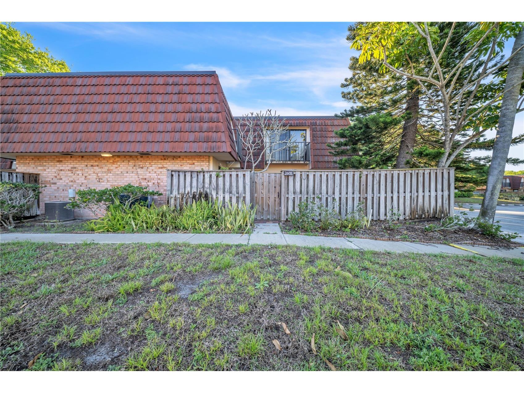 2605 10th Court Palm Harbor FL 34684 W7884106 image1