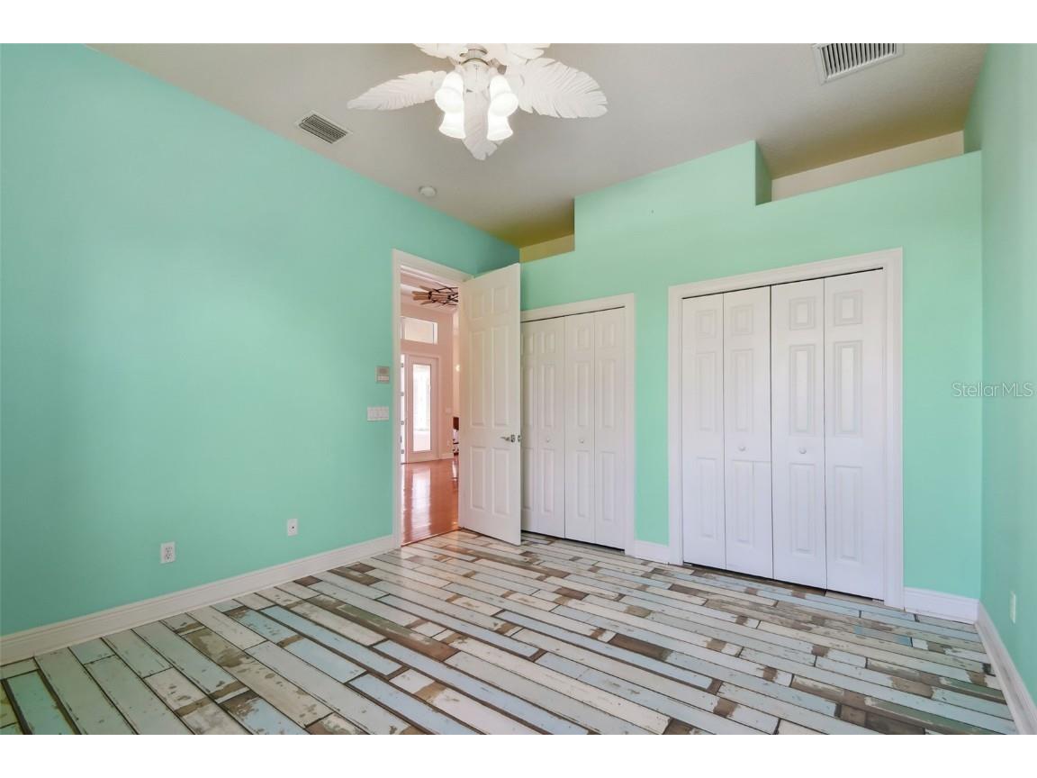 2605 59th Street S Gulfport FL 33707 TB8379600 image55