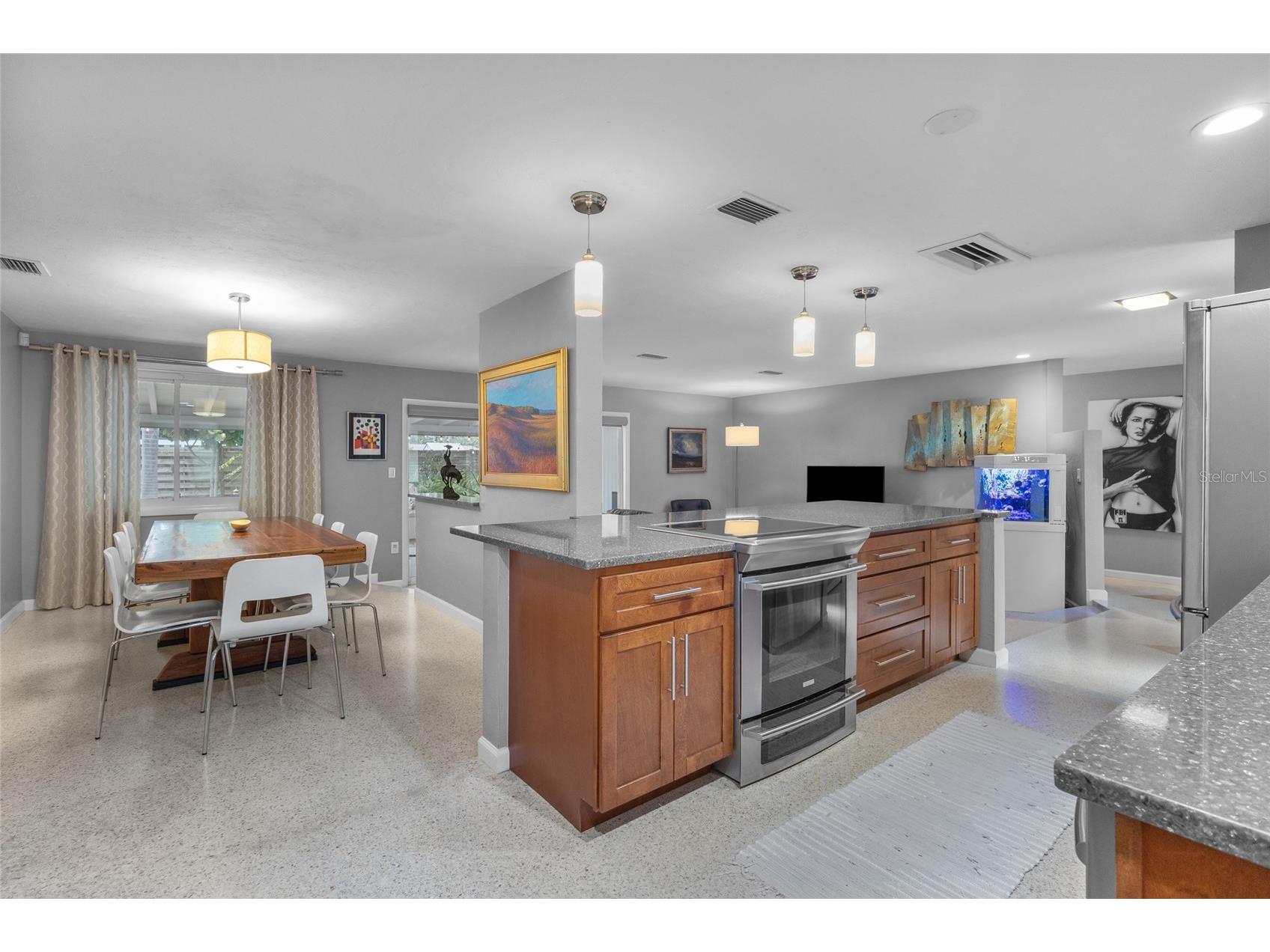 2605 Botany Avenue Sarasota FL 34239 A4696274 image13