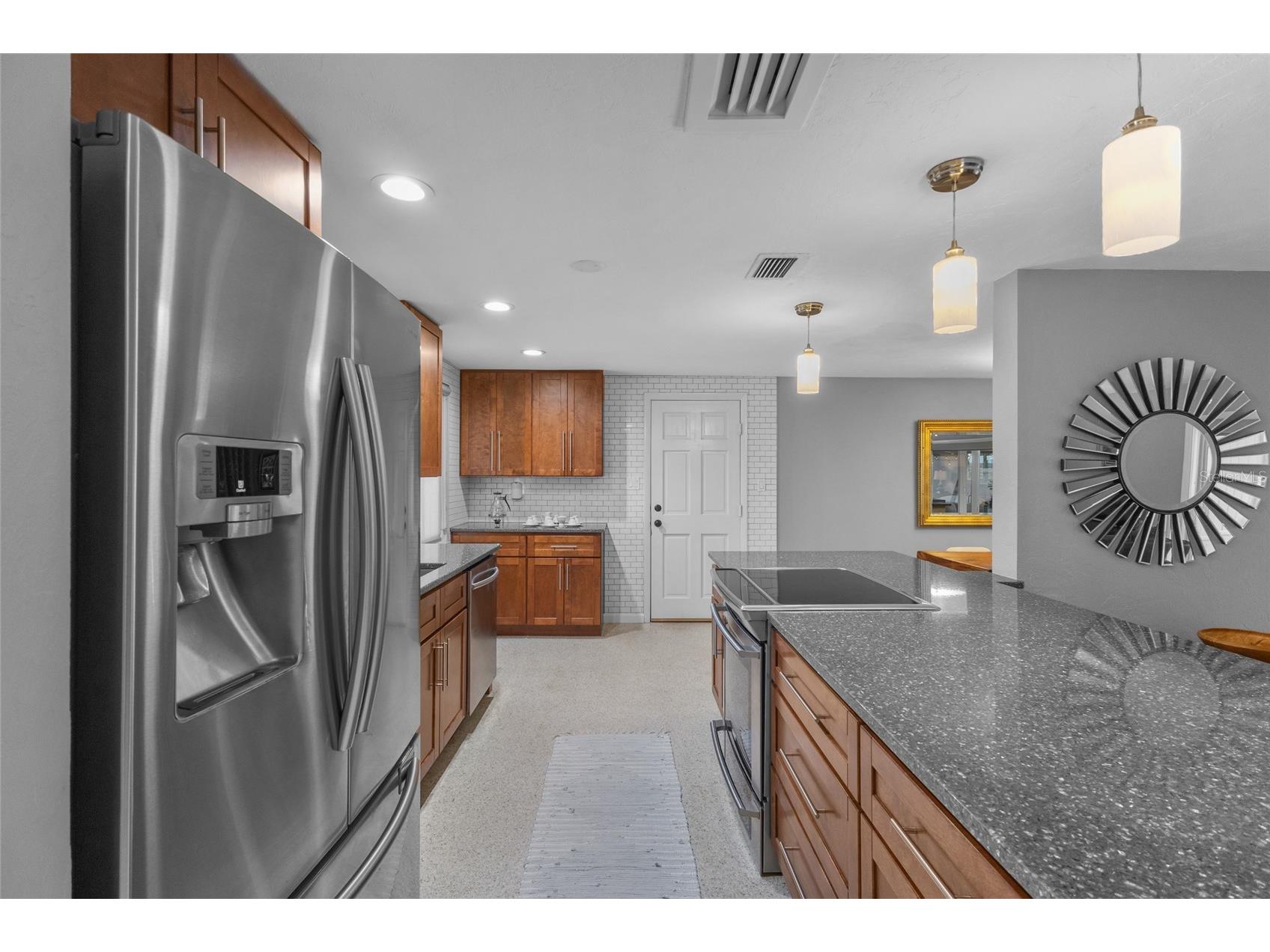 2605 Botany Avenue Sarasota FL 34239 A4696274 image15