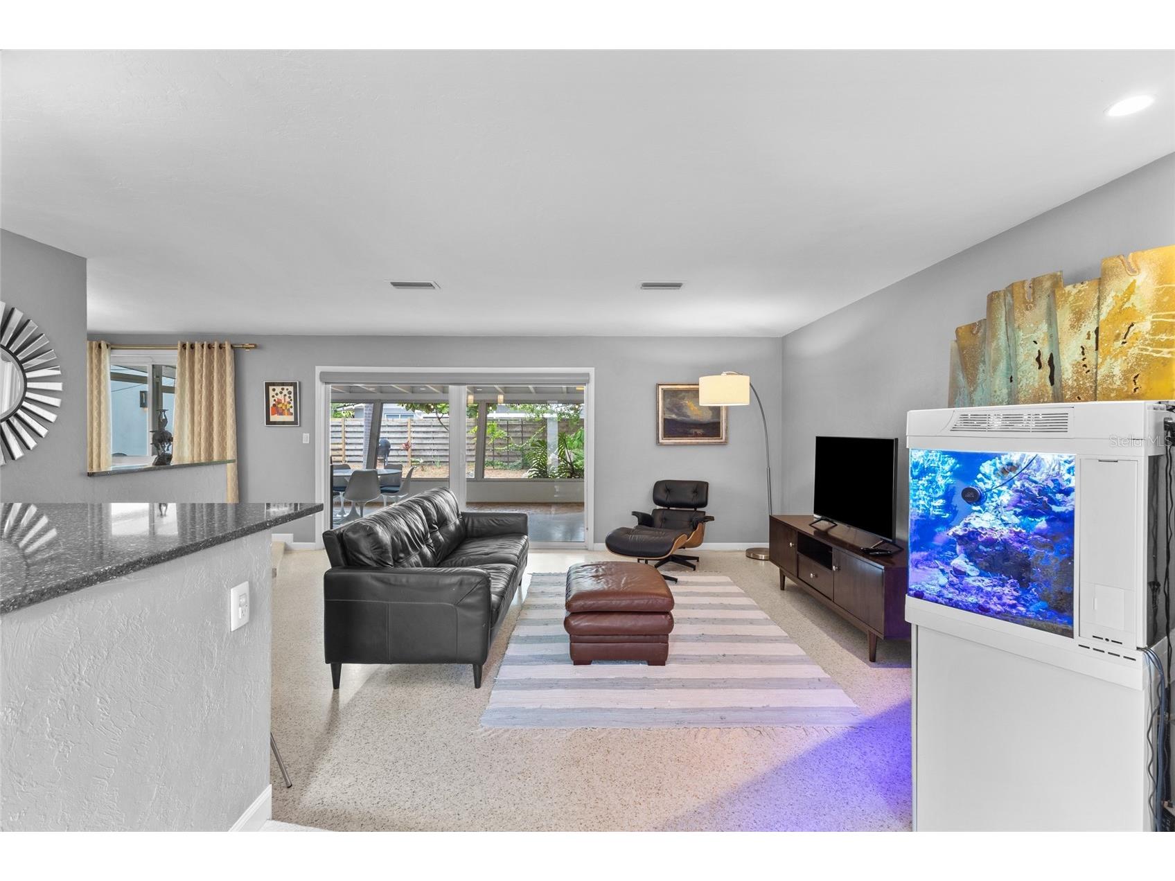 2605 Botany Avenue Sarasota FL 34239 A4696274 image5