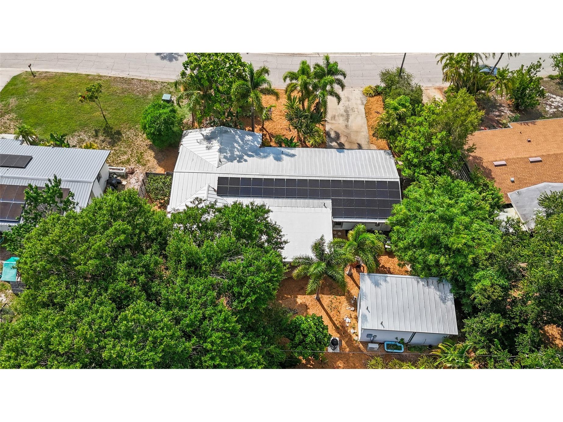 2605 Botany Avenue Sarasota FL 34239 A4696274 image54
