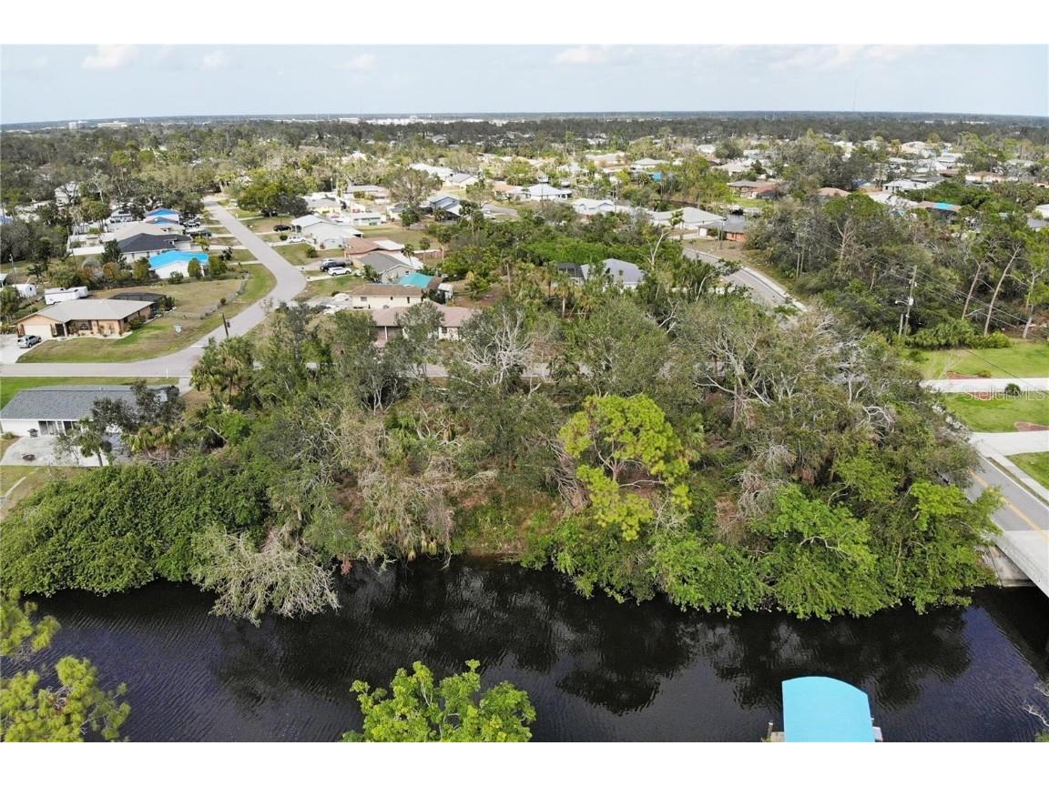 2605 Cannolot Boulevard Port Charlotte FL 33948 - AUBURN WATERWAY D6141389 image2