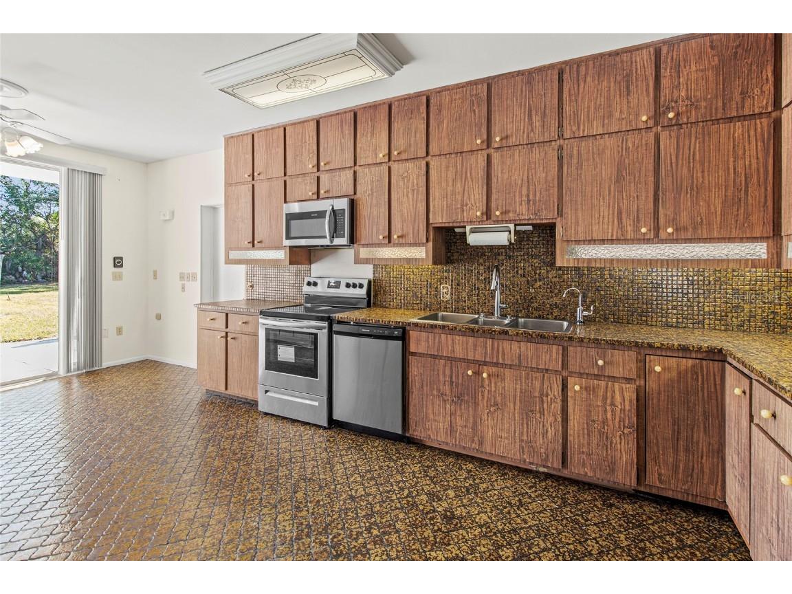 2605 Desoto Road Sarasota FL 34234 A4673038 image13