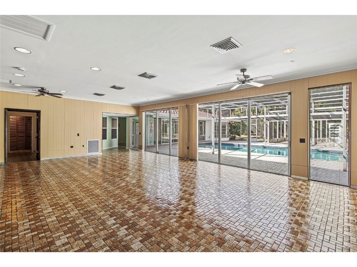 2605 Desoto Road Sarasota FL 34234 A4673038 image16