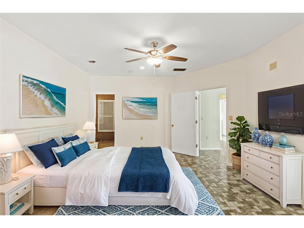 2605 Desoto Road Sarasota FL 34234 A4673038 image22