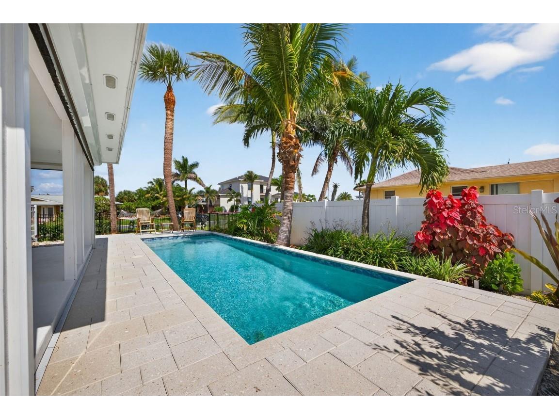 2605 Hibiscus Drive W Belleair Beach FL 33786 TB8441184 image28