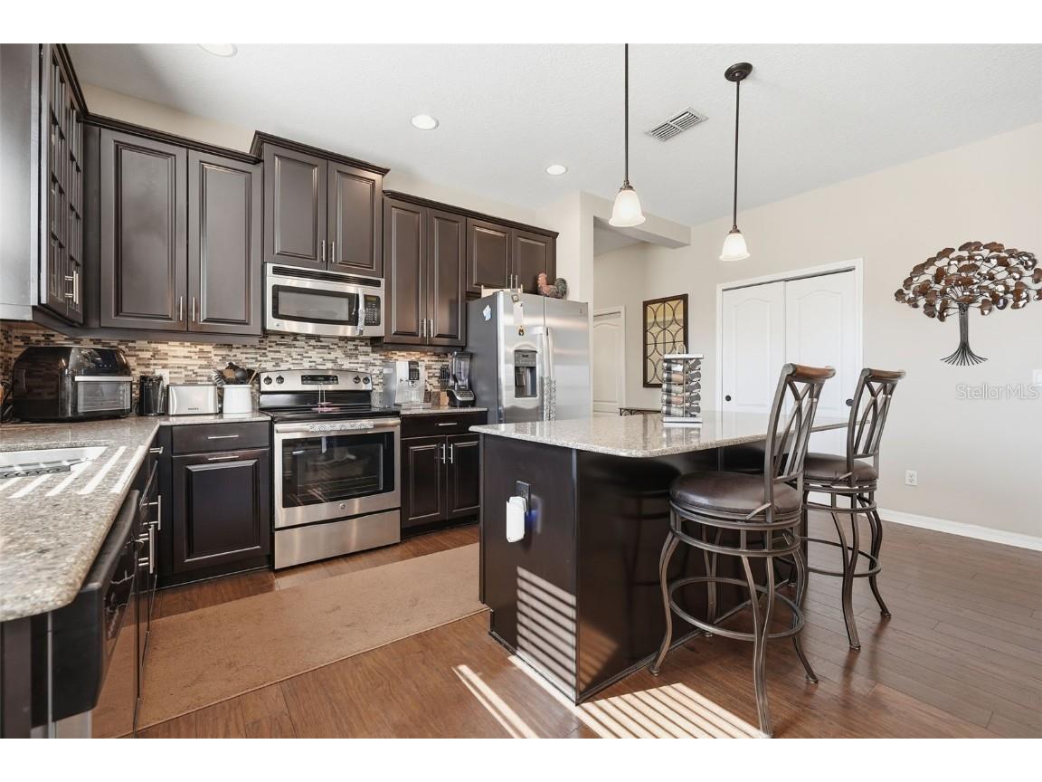 2605 Limerick Circle Grand Island FL 32735 G5104314 image12