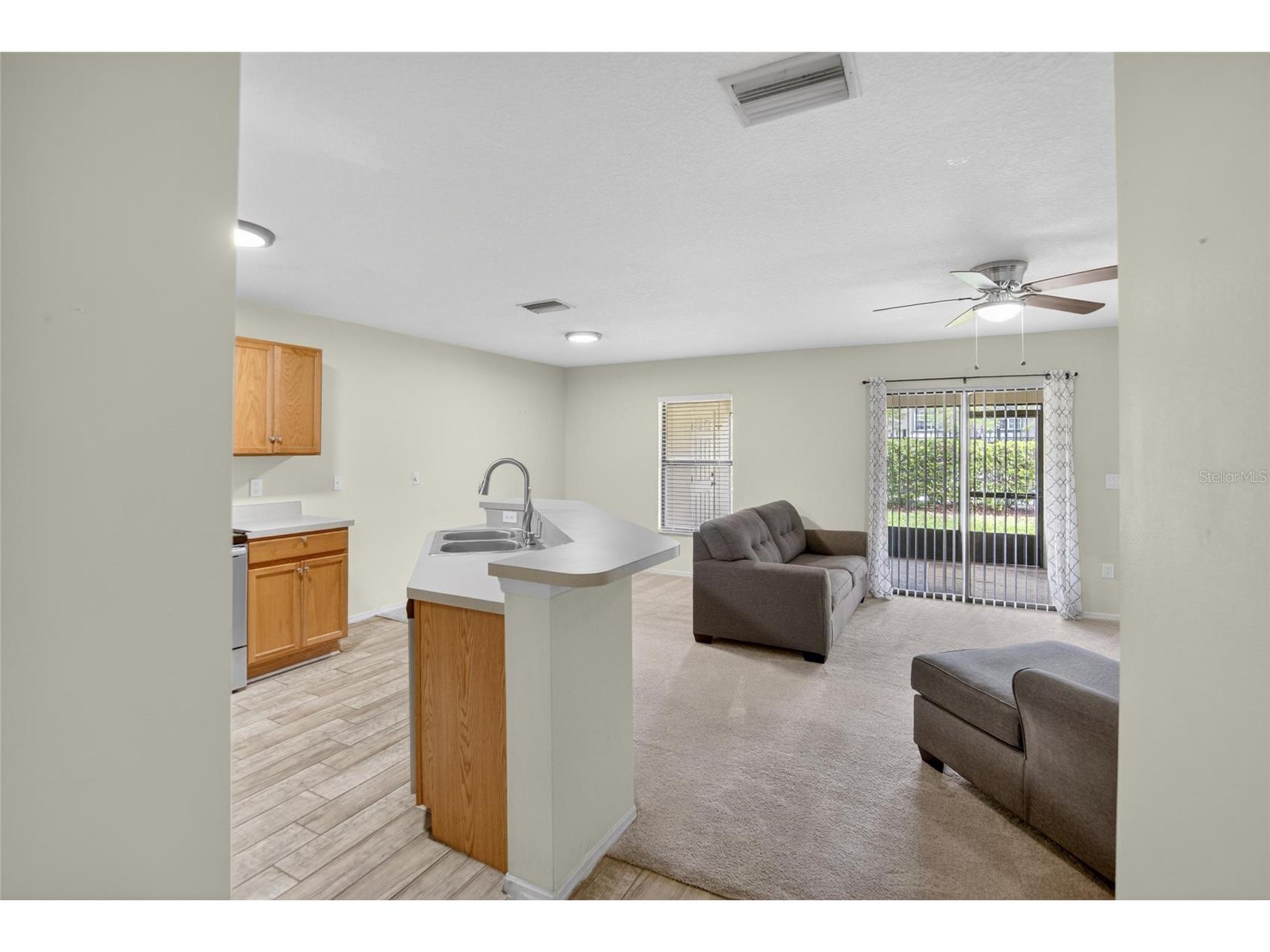 2605 Oleander Lakes Drive Brandon FL 33511 TB8497300 image4