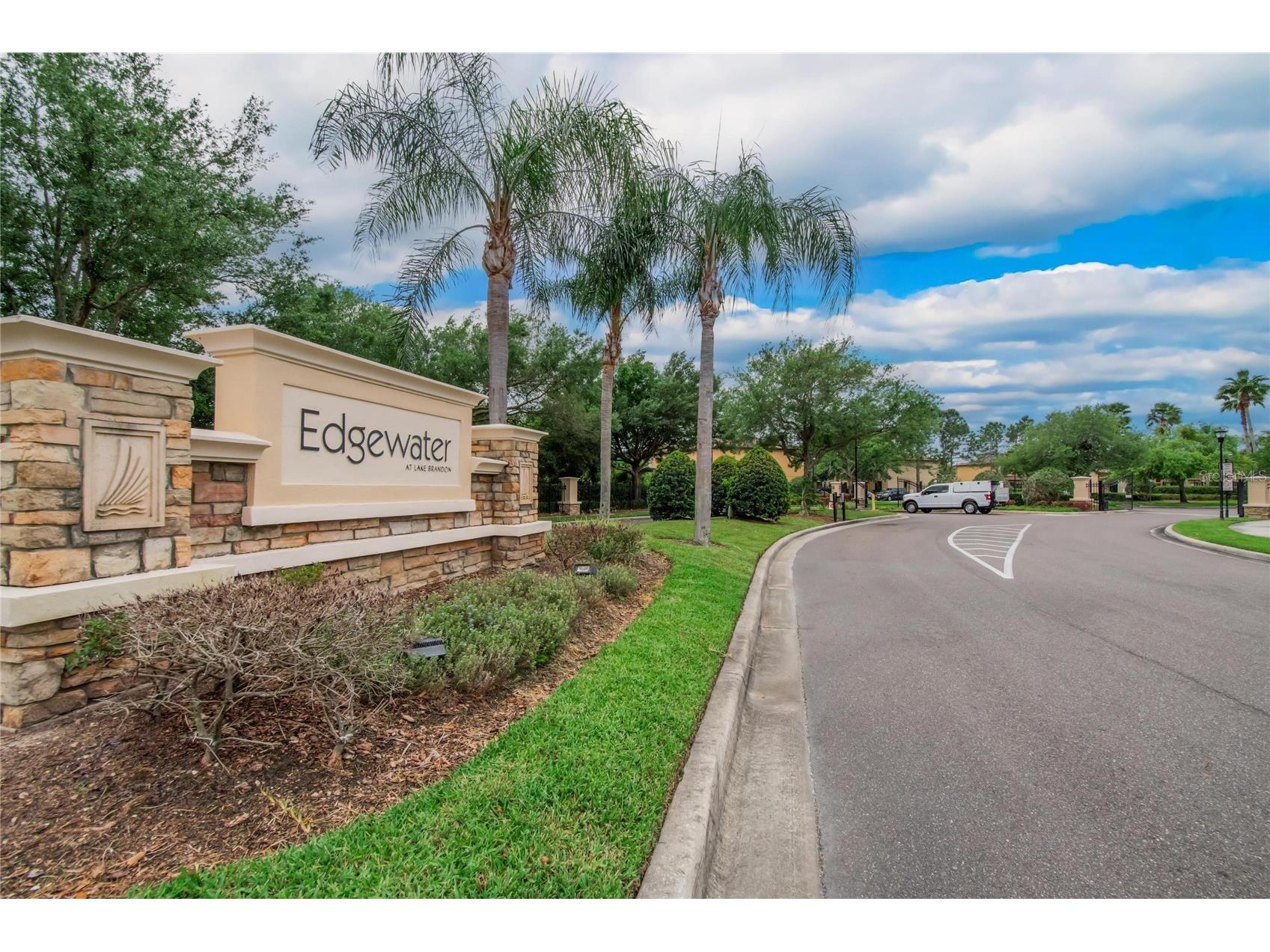 2605 Oleander Lakes Drive Brandon FL 33511 TB8497300 image66