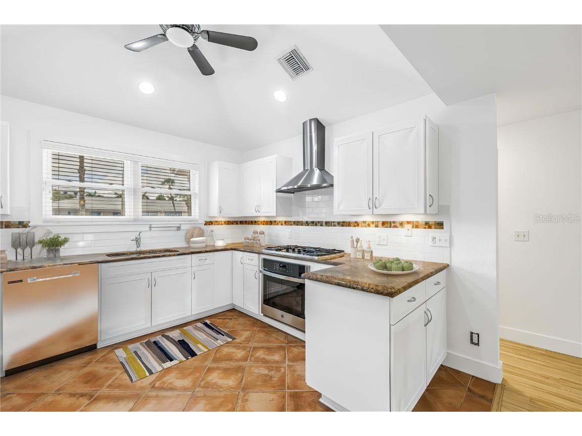 2605 Pass A Grille Way Saint Pete Beach FL 33706 - LITTLE MCPHERSON BAYOU TB8444945 image11