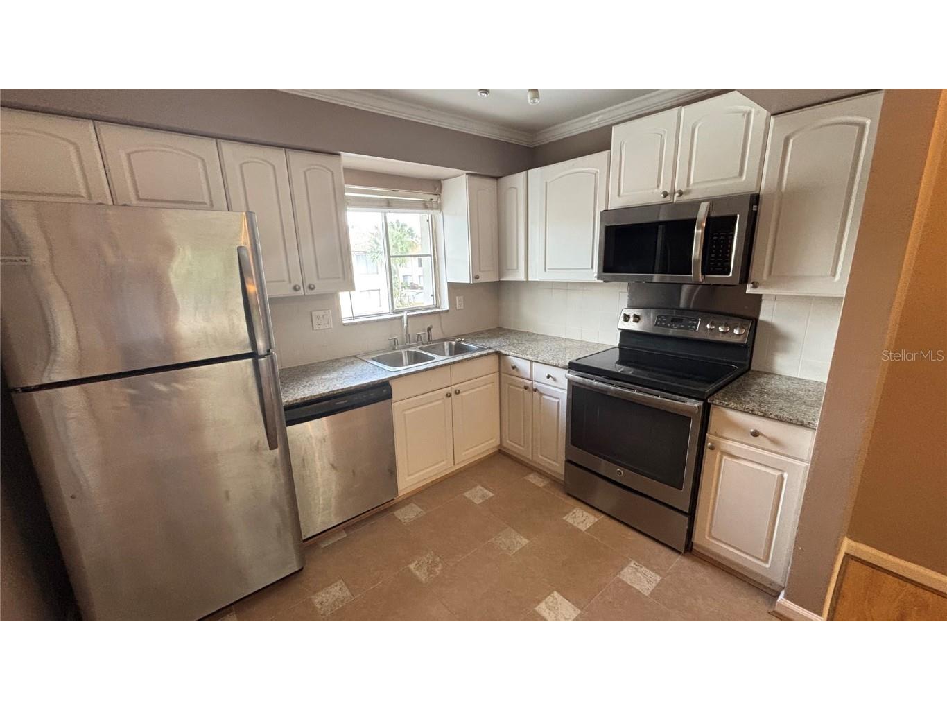 2605 Pine Lake Terrace #D Sarasota FL 34237 A4669003 image7