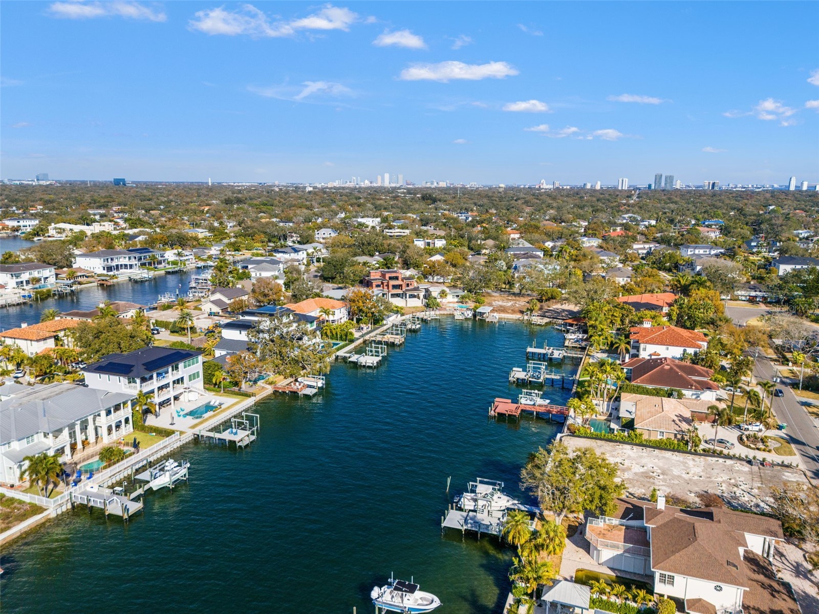 2605 S Beach Drive Tampa FL 33629 TB8475908 image10