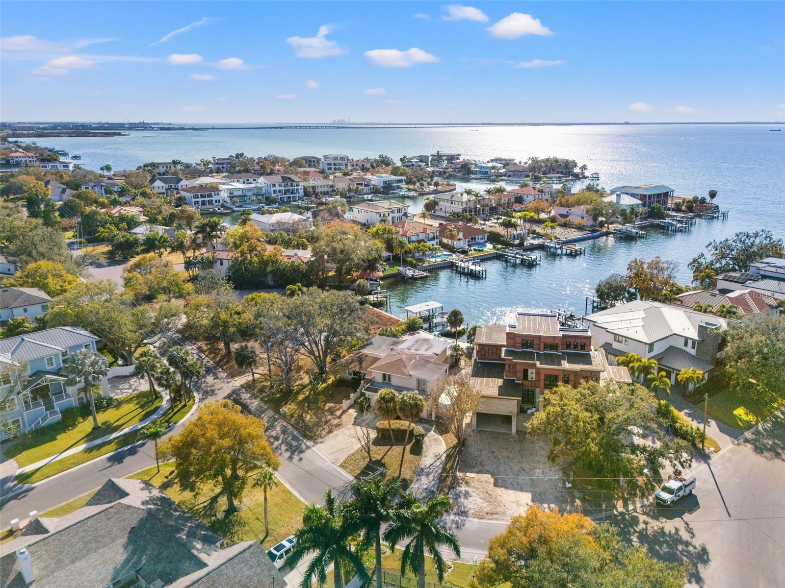 2605 S Beach Drive Tampa FL 33629 TB8475908 image4